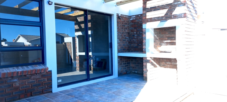 3 Bedroom Property for Sale in Albertinia Western Cape